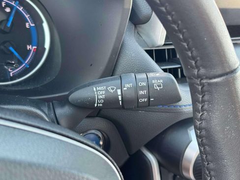 Used 2022 Toyota RAV4 XSE w/ Protection Package (TMS) AWD/4WD image 27