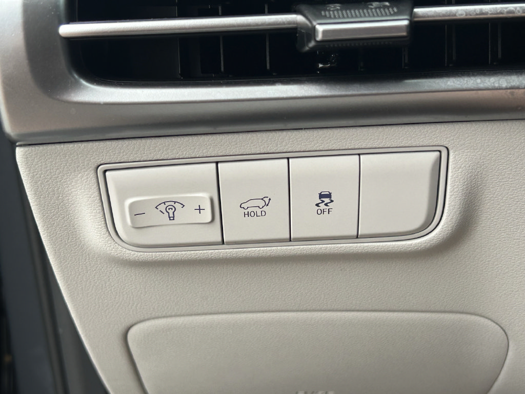 Certified 2025 Hyundai Tucson SEL FWD image 30
