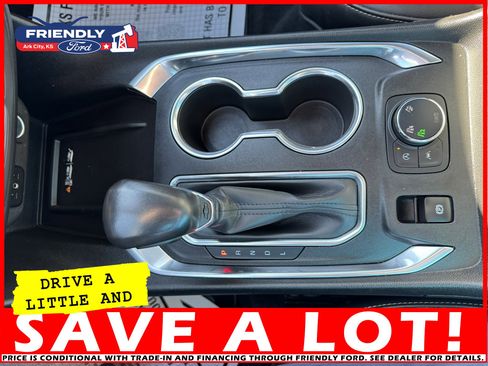 Used 2022 Chevrolet Traverse LT image 35