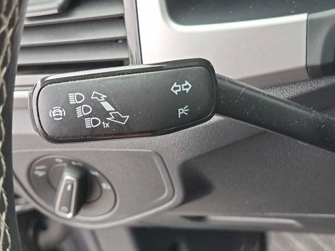 Used 2021 Volkswagen Atlas SEL AWD/4WD image 26