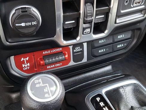 Used 2024 Jeep Wrangler Unlimited Sport AWD/4WD image 24