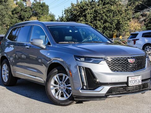 Used 2025 Cadillac XT6 Luxury image 1