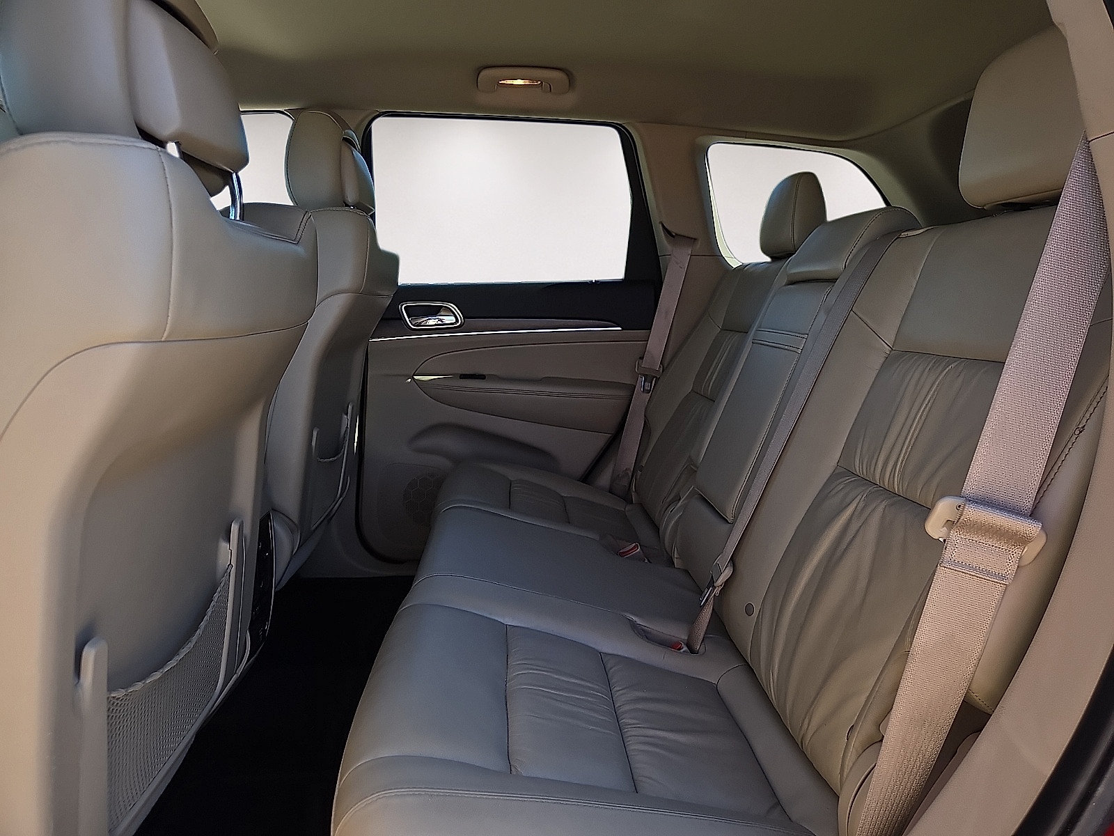 Used 2015 Jeep Grand Cherokee Limited AWD/4WD image 10