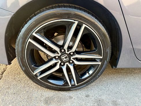 Used 2017 Honda Accord EX-L image 12