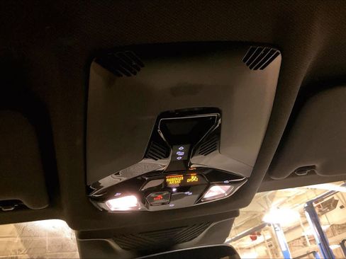 Certified 2025 BMW X2 xDrive28i w/ Technology Package image 36