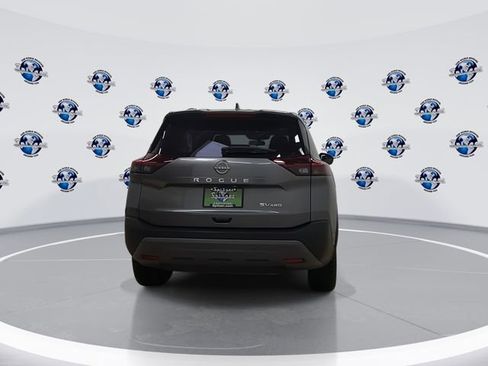 Used 2023 Nissan Rogue SV image 10
