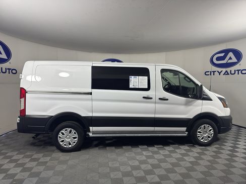 Used 2024 Ford Transit 250 Low Roof w/ Exterior Upgrade Package RWD image 2