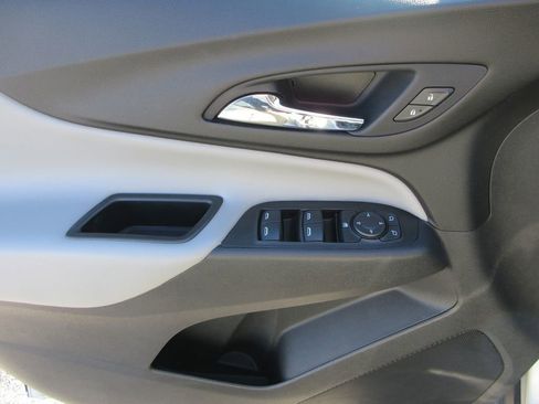 Certified 2020 Chevrolet Equinox LS w/ LS Convenience Package image 22