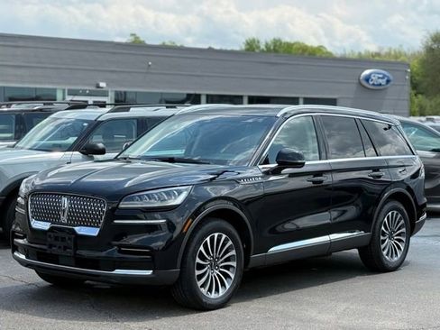 Used 2022 Lincoln Aviator AWD w/ Premium Package image 35