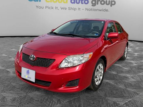 Used 2010 Toyota Corolla LE FWD image 1