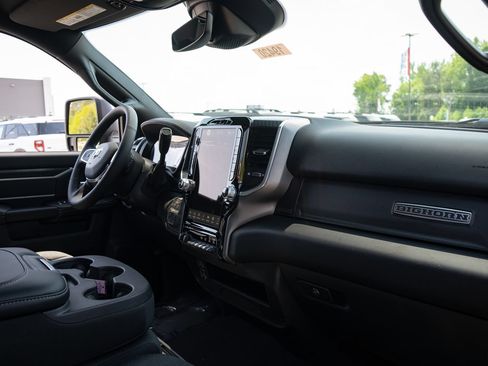 New 2026 RAM 2500 Big Horn AWD/4WD image 21