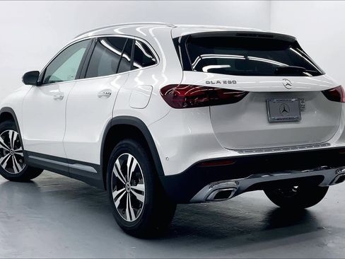New 2026 Mercedes-Benz GLA 250 image 6