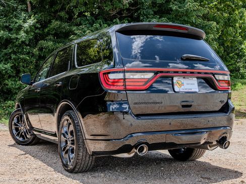 Used 2021 Dodge Durango R/T w/ Blacktop Package RWD image 3