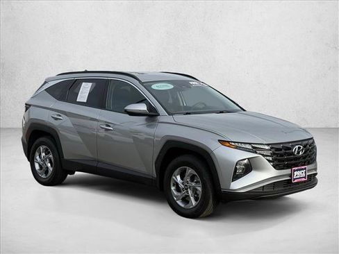 Certified 2023 Hyundai Tucson SEL AWD/4WD image 3