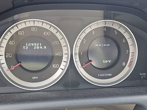 Used 2012 Volvo XC60 T6 AWD/4WD image 4