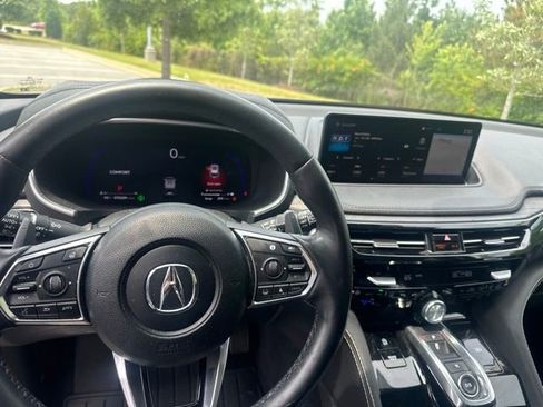 Used 2023 Acura MDX SH-AWD w/ Advance Package image 10