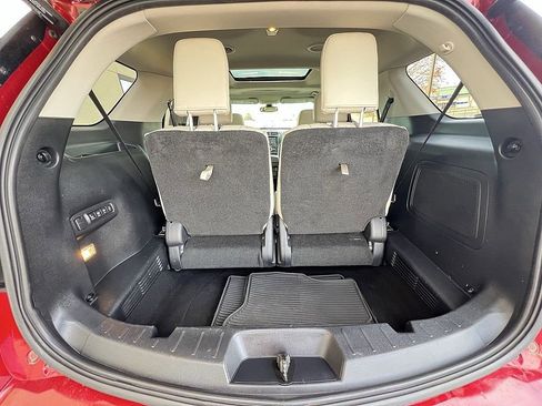 Used 2016 Ford Explorer Platinum image 25