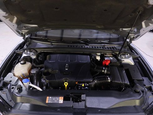 Used 2020 Lincoln Continental Reserve image 9