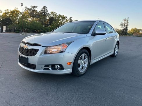 Used 2014 Chevrolet Cruze LT w/ All-Star Edition image 4
