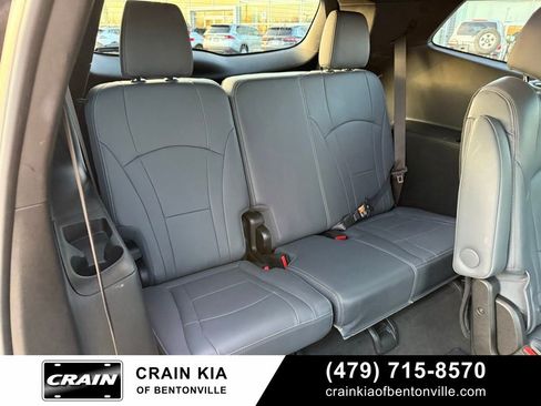 Used 2024 Buick Enclave Premium image 32