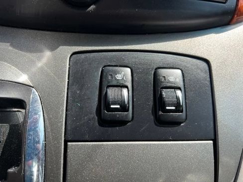 Used 2008 Toyota Sienna XLE FWD image 23