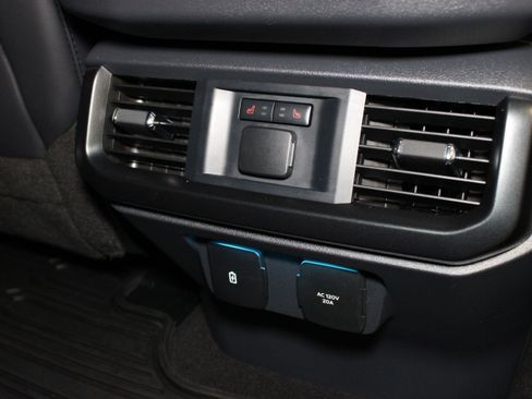 Used 2025 Ford F150 Raptor AWD/4WD image 19