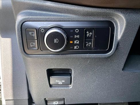 Used 2023 Ford Bronco Outer Banks AWD/4WD image 19