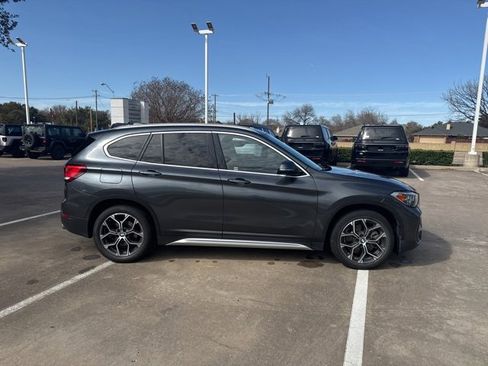 Used 2022 BMW X1 xDrive28i w/ Premium Package image 4