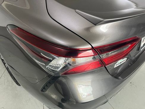 Used 2022 Toyota Camry SE FWD image 41