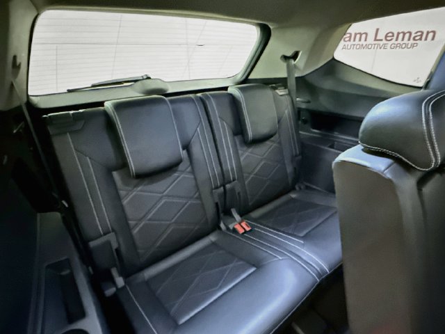 Used 2025 Volkswagen Atlas SE AWD/4WD image 25