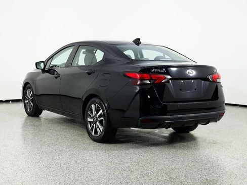 Used 2021 Nissan Versa SV image 7