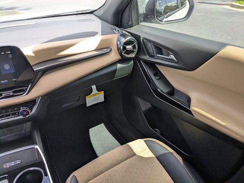Used 2026 Chevrolet Equinox ACTIV w/ Convenience Package III AWD/4WD image 17