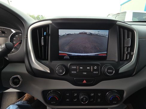 Used 2018 GMC Terrain SLT w/ Preferred Package image 11