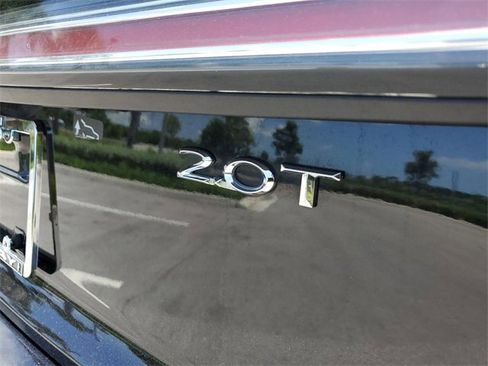 Used 2019 Lincoln Nautilus Select image 10