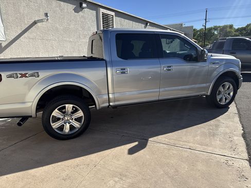 Used 2020 Ford F150 Platinum w/ Equipment Group 701A Luxury image 8