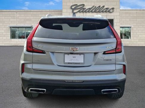 Used 2024 Cadillac XT4 Premium Luxury image 6