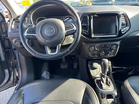 Used 2020 Jeep Compass Limited AWD/4WD image 29
