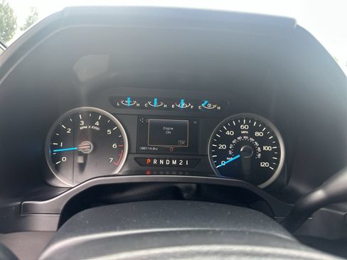Used 2016 Ford F150 XLT w/ Equipment Group 302A Luxury AWD/4WD image 12