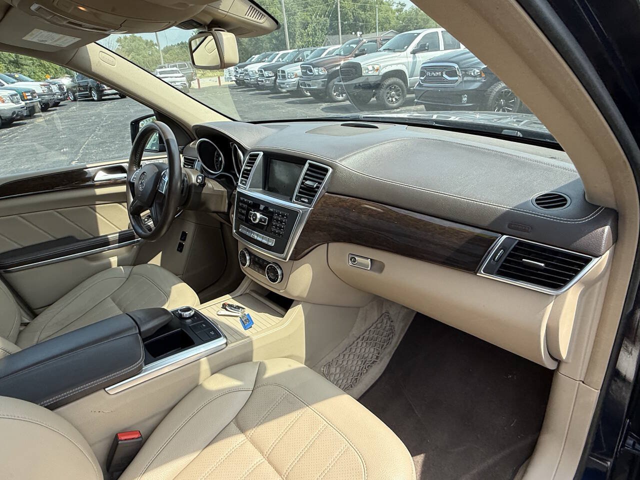 Used 2014 Mercedes-Benz GL 350 BlueTEC 4MATIC image 29