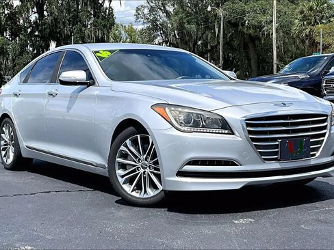 Used 2016 Hyundai Genesis 3.8 RWD image 2