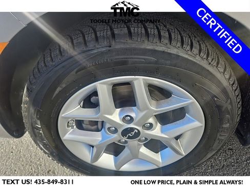 Used 2023 Kia Soul LX w/ LX Technology Package image 9