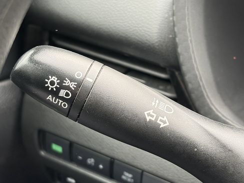 Used 2024 Nissan Sentra SV image 18