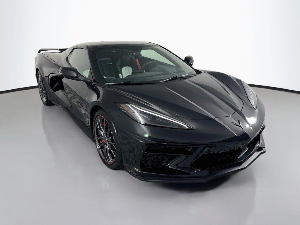 Used 2023 Chevrolet Corvette Stingray Premium Conv w/ Z51 Performance Package RWD image 7