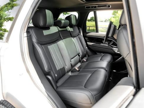 Used 2023 Land Rover Range Rover SE AWD/4WD image 43