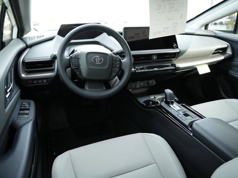 New 2026 Toyota Prius XLE image 10