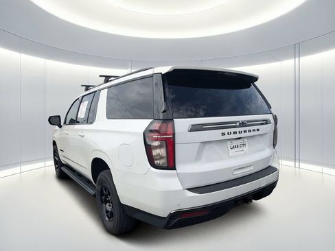 Used 2021 Chevrolet Suburban Z71 AWD/4WD image 6