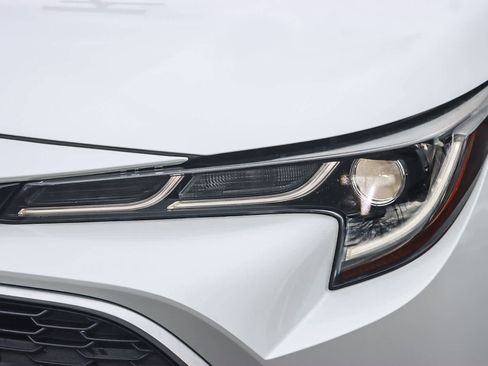 Used 2021 Toyota Corolla XSE image 7