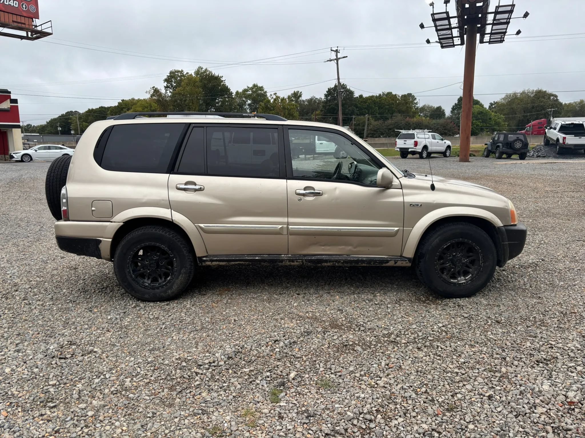 Used 2006 Suzuki XL7 4WD image 5