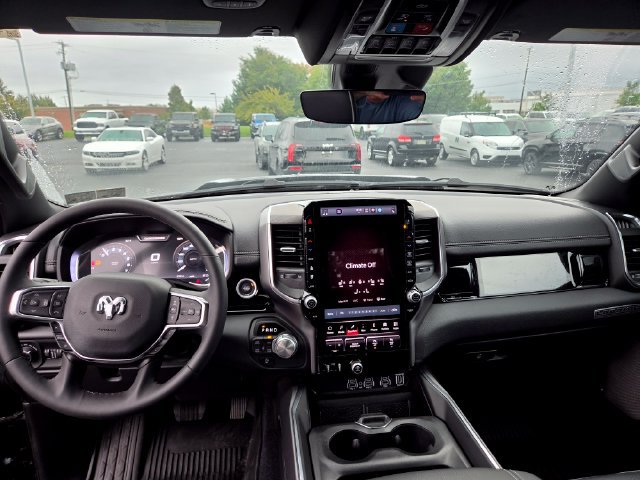 Used 2026 RAM 1500 Laramie AWD/4WD image 5