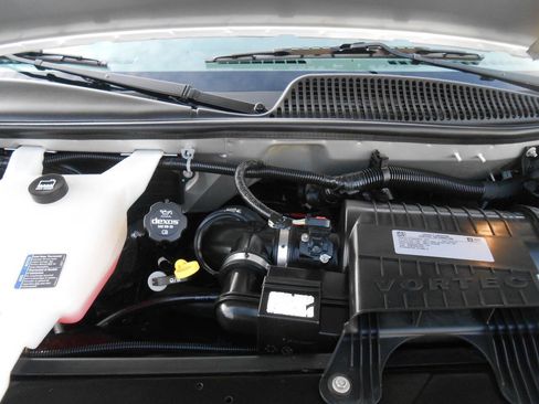 Used 2017 Chevrolet Express 3500 LT w/ LT Preferred Equipment Group image 19